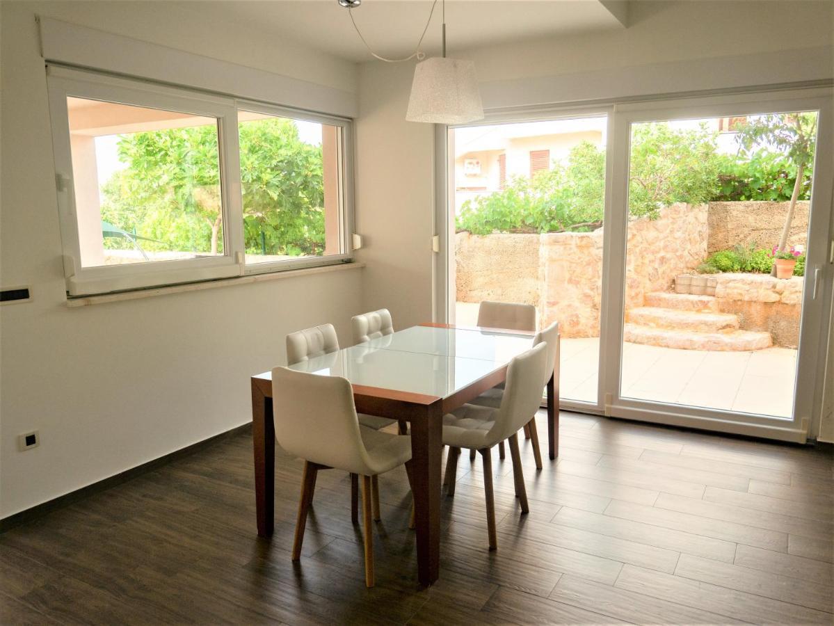 Apartment Sea&Mountain Vinjerac Bagian luar foto