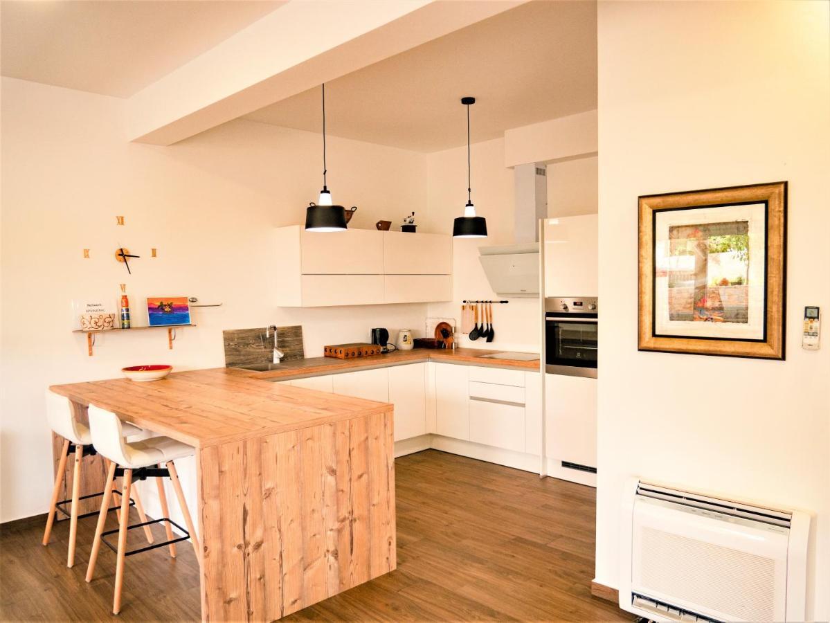 Apartment Sea&Mountain Vinjerac Bagian luar foto